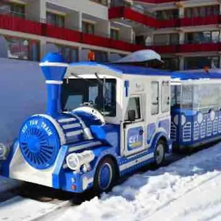 Groot In Met Prachtig Uitzicht Mittelberg